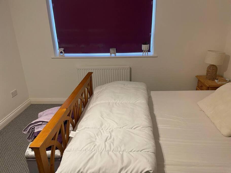 Cosy Bungalow In A Handy Location Market Harborough Bagian luar foto